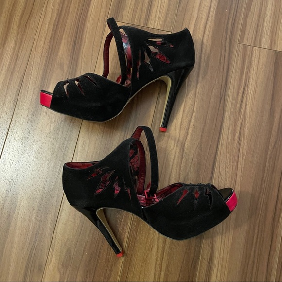 Iron Fist Black and red Heels - Picture 2 of 10